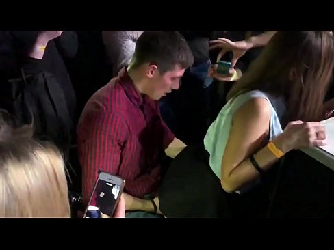 ❤️ Орыс түнгі клубындағы шынайы секс. Түнгі клубта анус пен қынапта 18 жасар орыс қызы ебілді ❤ Порно видео kk.pornoxlxx.ru ❌❤